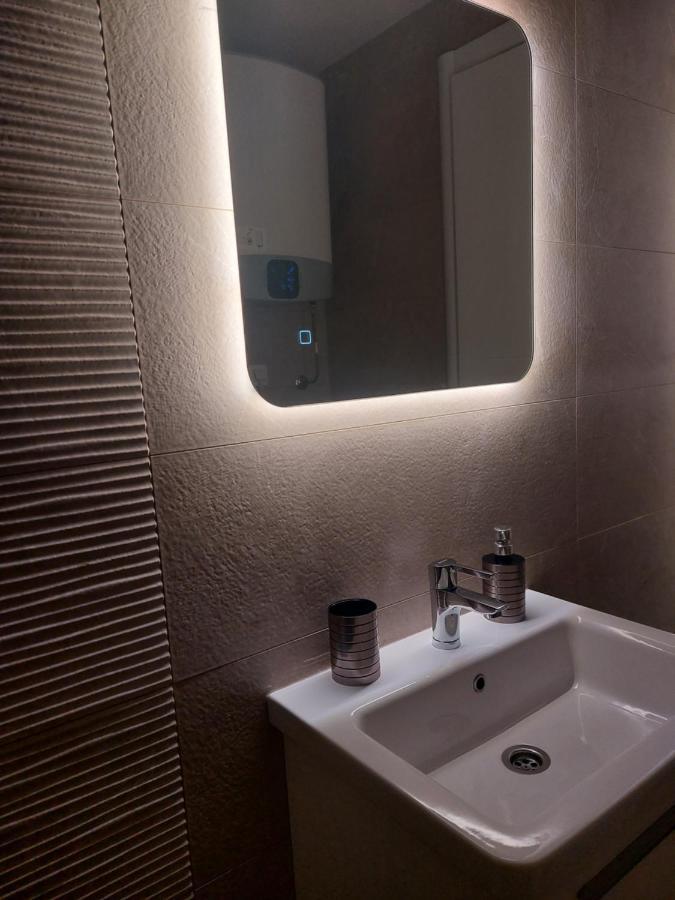 Aria Apartmani ポドゴリツァ エクステリア 写真