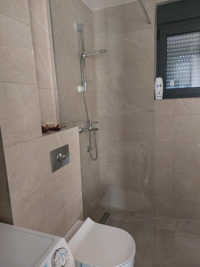 Aria Apartmani ポドゴリツァ エクステリア 写真